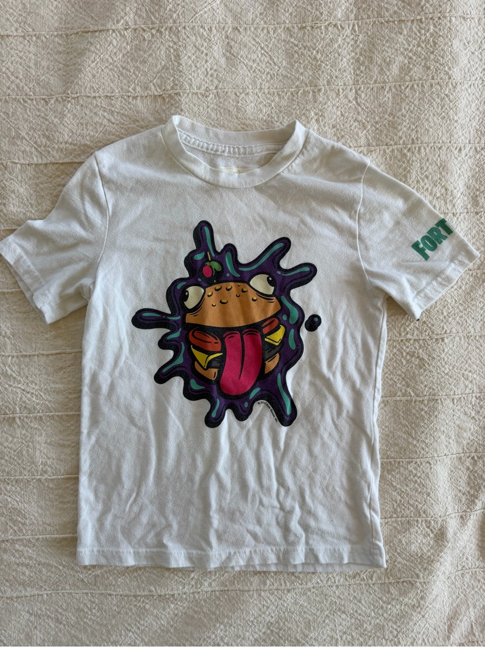 abercrombie kids White Tee with Fortnite Burger Graphic (7/8)